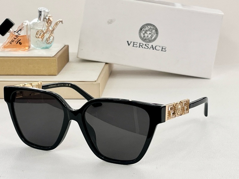 Versace Sunglasses 21